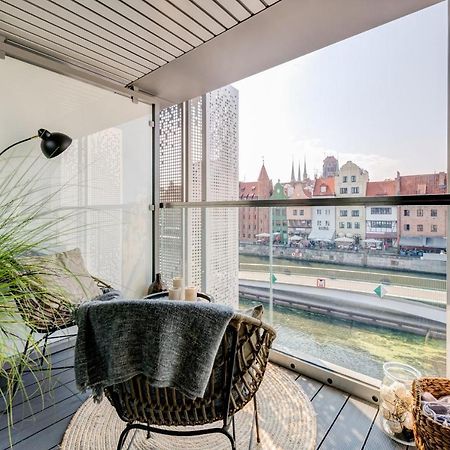 The Black Crane Apartment Gdansk Bagian luar foto