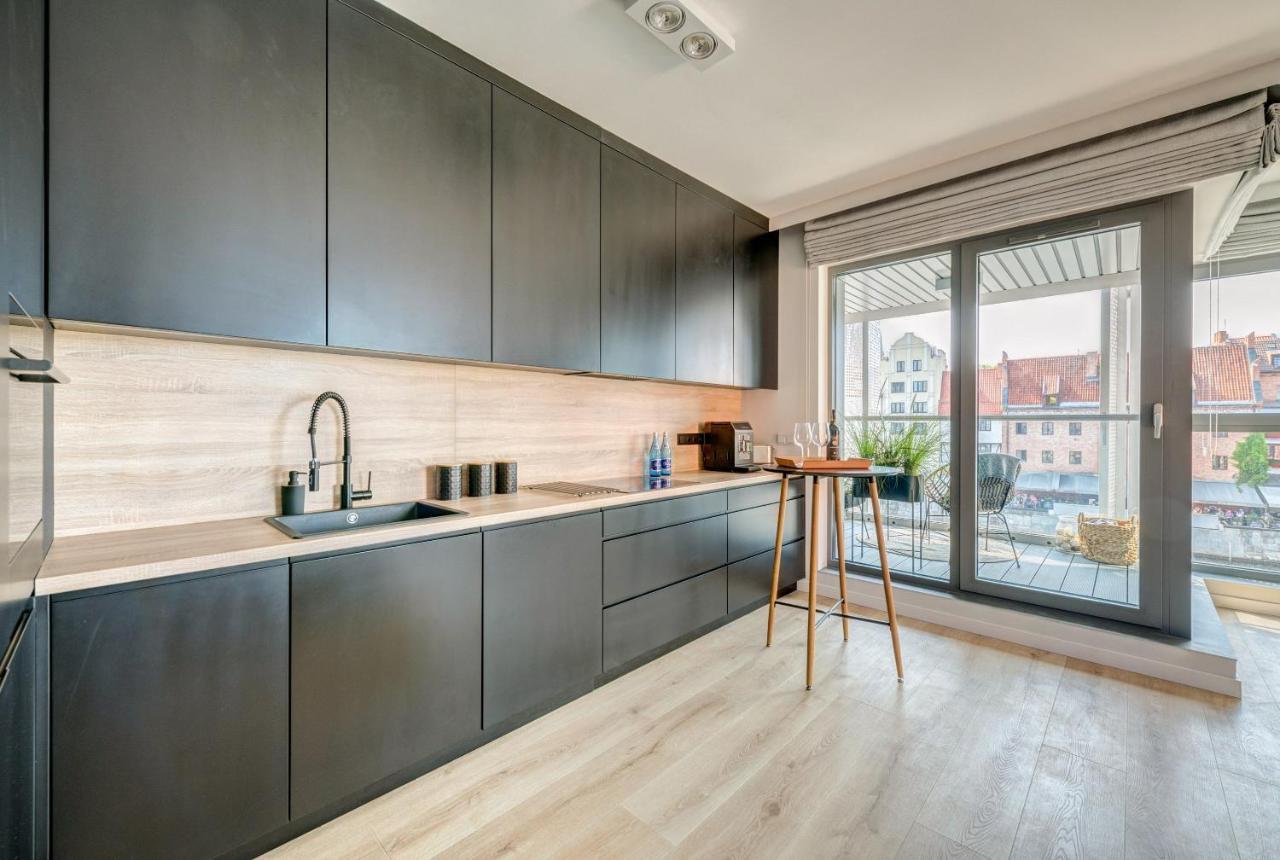 The Black Crane Apartment Gdansk Bagian luar foto