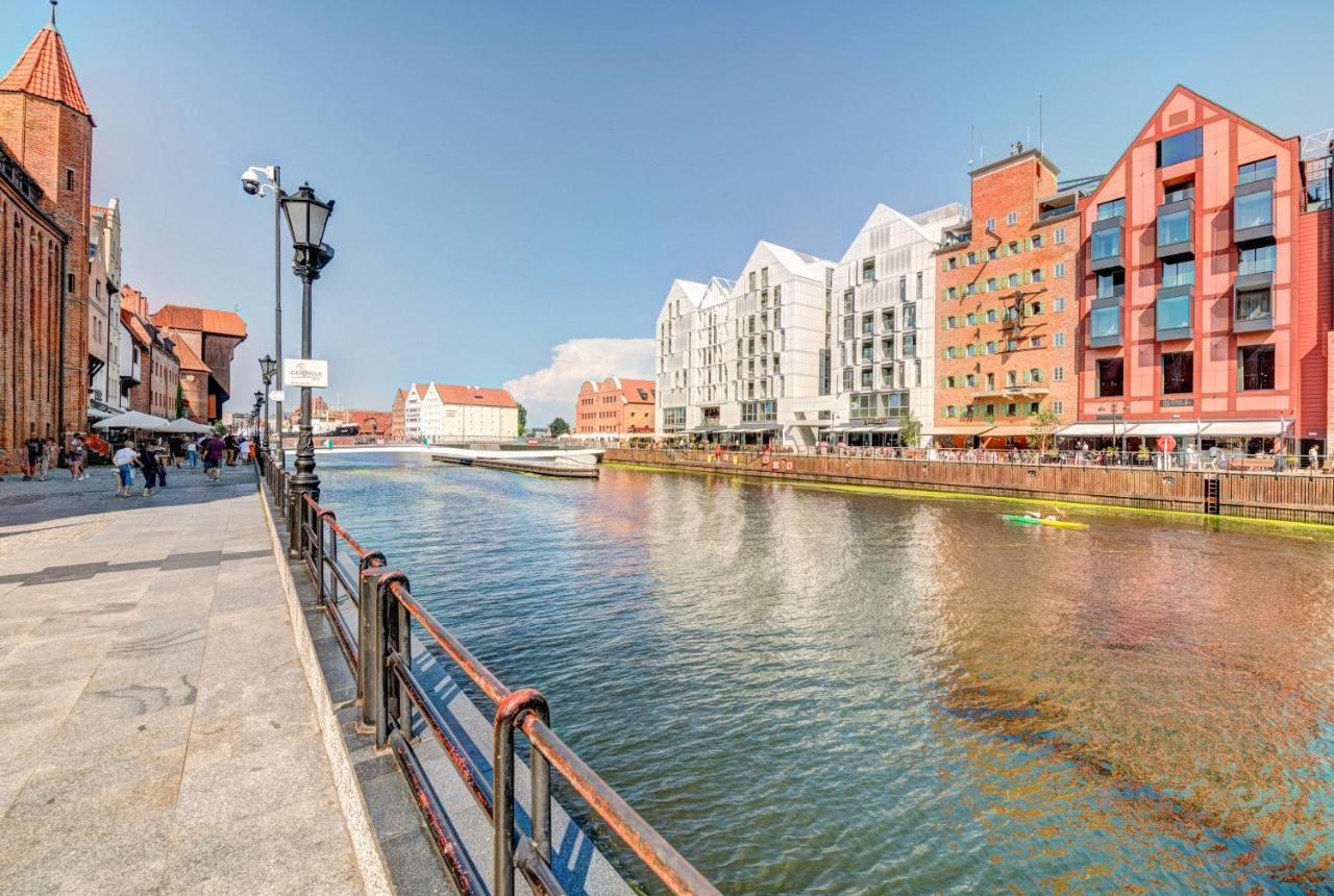 The Black Crane Apartment Gdansk Bagian luar foto