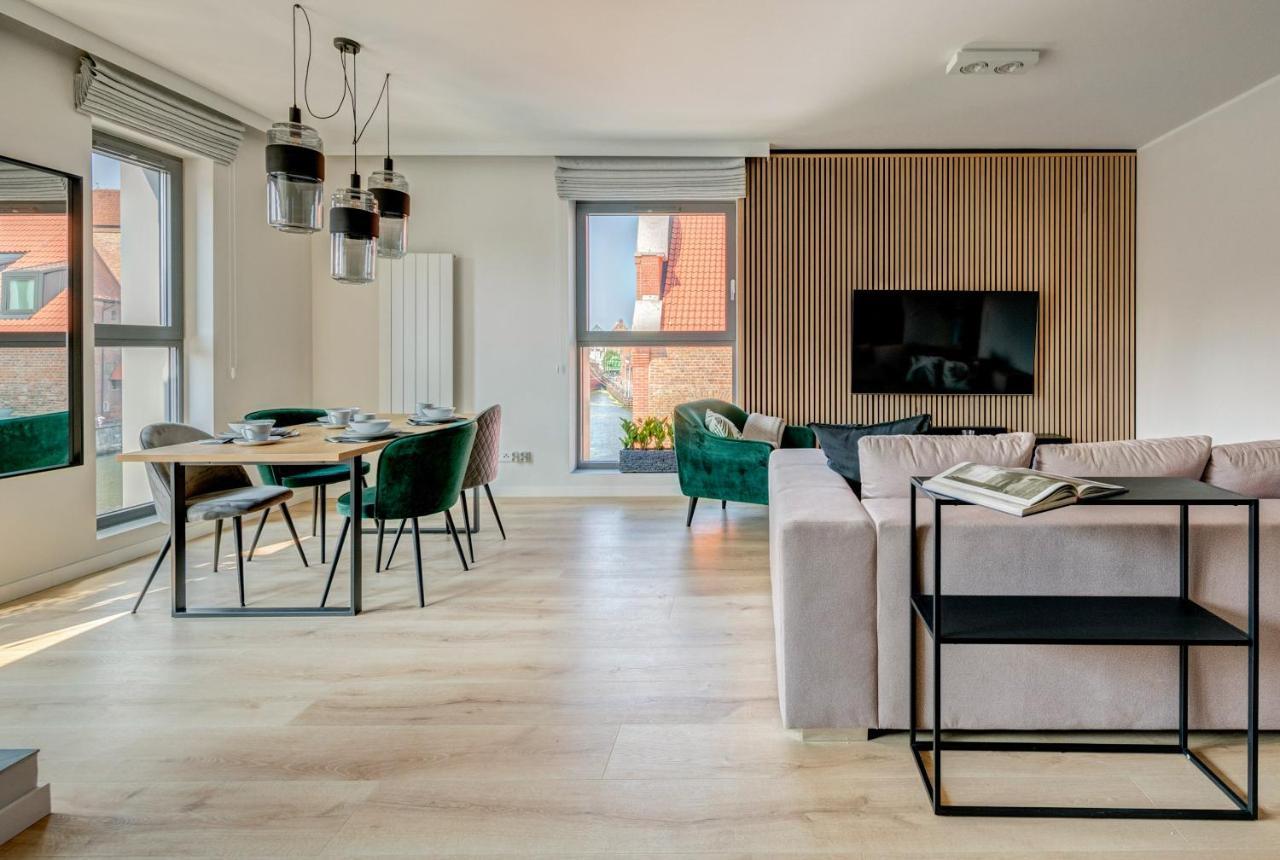 The Black Crane Apartment Gdansk Bagian luar foto