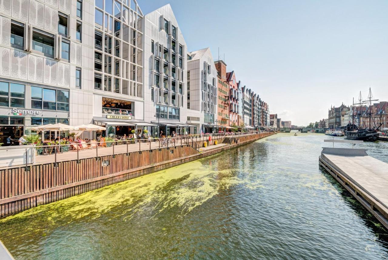 The Black Crane Apartment Gdansk Bagian luar foto